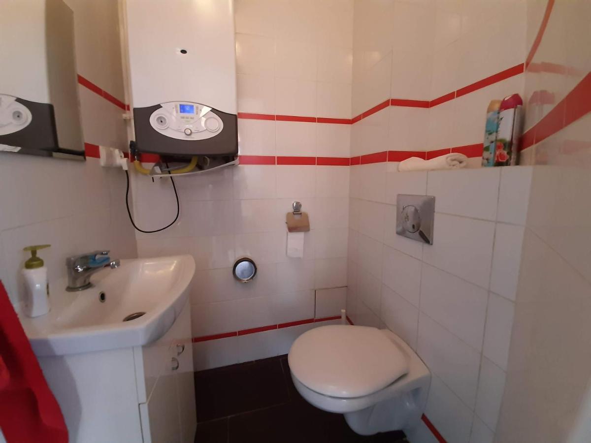 Ardo Vendeghaz Apartment ชารอชปาตัก ภายนอก รูปภาพ