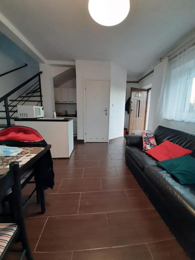 Ardo Vendeghaz Apartment ชารอชปาตัก ภายนอก รูปภาพ